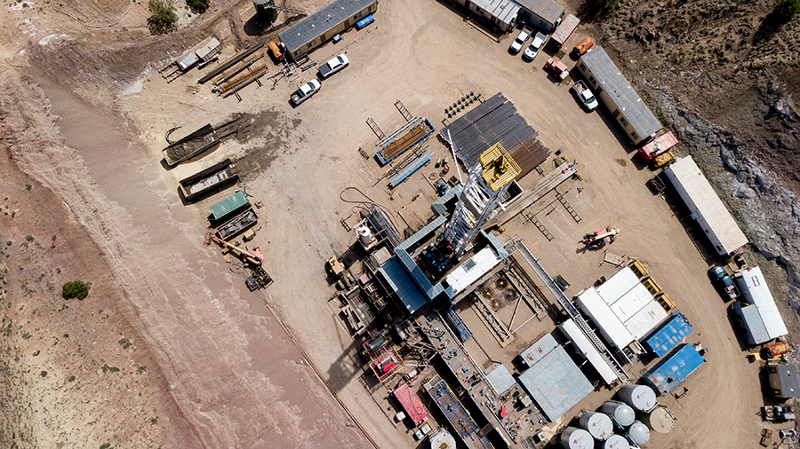 Onshore drilling rig