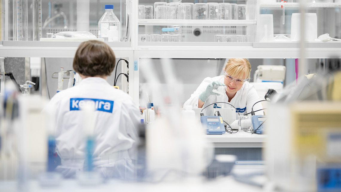 People working in Kemira's research center in Espoo, Finland.
